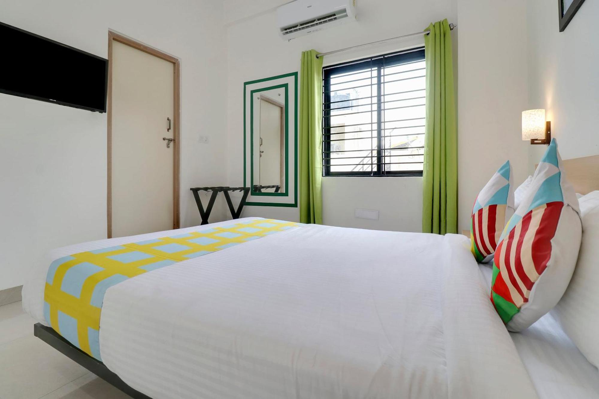 Hotel O Leva Homes Near Baiyappanahalli Metro Station Бангалор Экстерьер фото