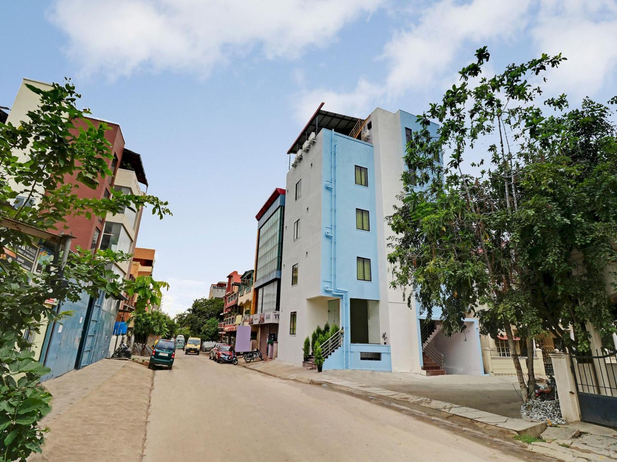 Hotel O Leva Homes Near Baiyappanahalli Metro Station Бангалор Экстерьер фото