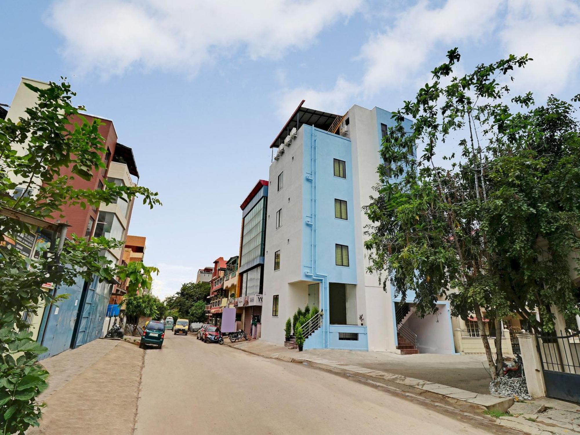 Hotel O Leva Homes Near Baiyappanahalli Metro Station Бангалор Экстерьер фото